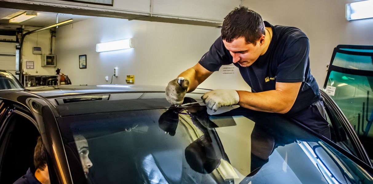 Установка стекол на легковые, грузовые автомобили, автобусы и спецтехнику в Липецке