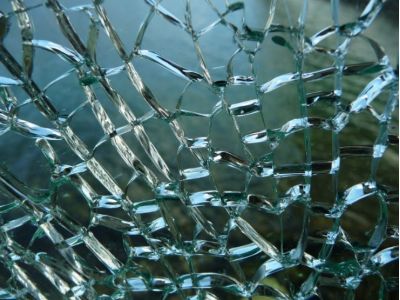 Возможность изготовления стекол и стеклопакетов на спецтехнику, автобусы. Очистка стеклопакетов.